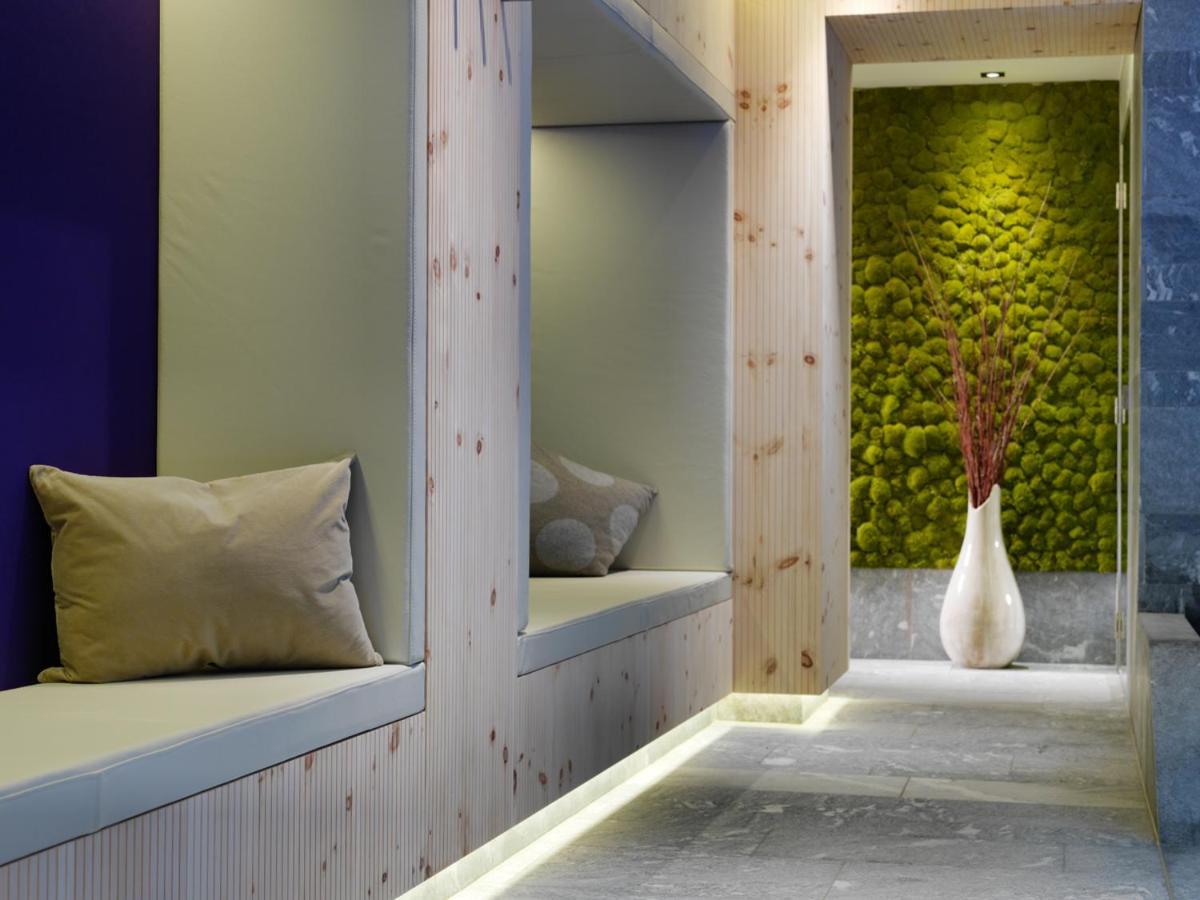 Hotel Goldener Adler - Im Sommer Silvretta Card Premium Inkludiert Ischgl Exteriör bild
