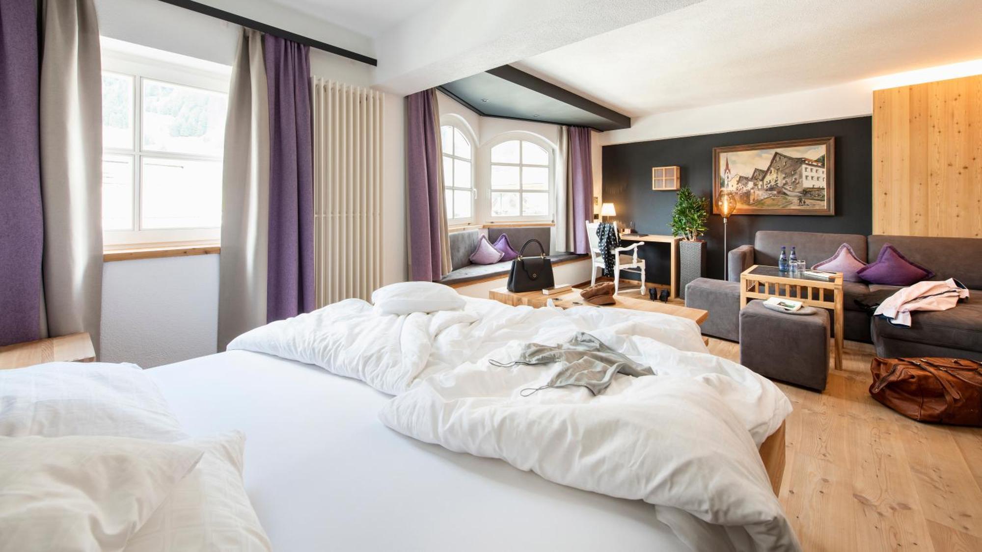 Hotel Goldener Adler - Im Sommer Silvretta Card Premium Inkludiert Ischgl Exteriör bild
