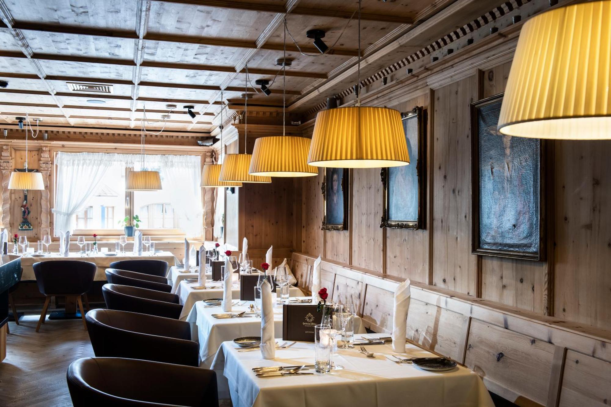 Hotel Goldener Adler - Im Sommer Silvretta Card Premium Inkludiert Ischgl Exteriör bild