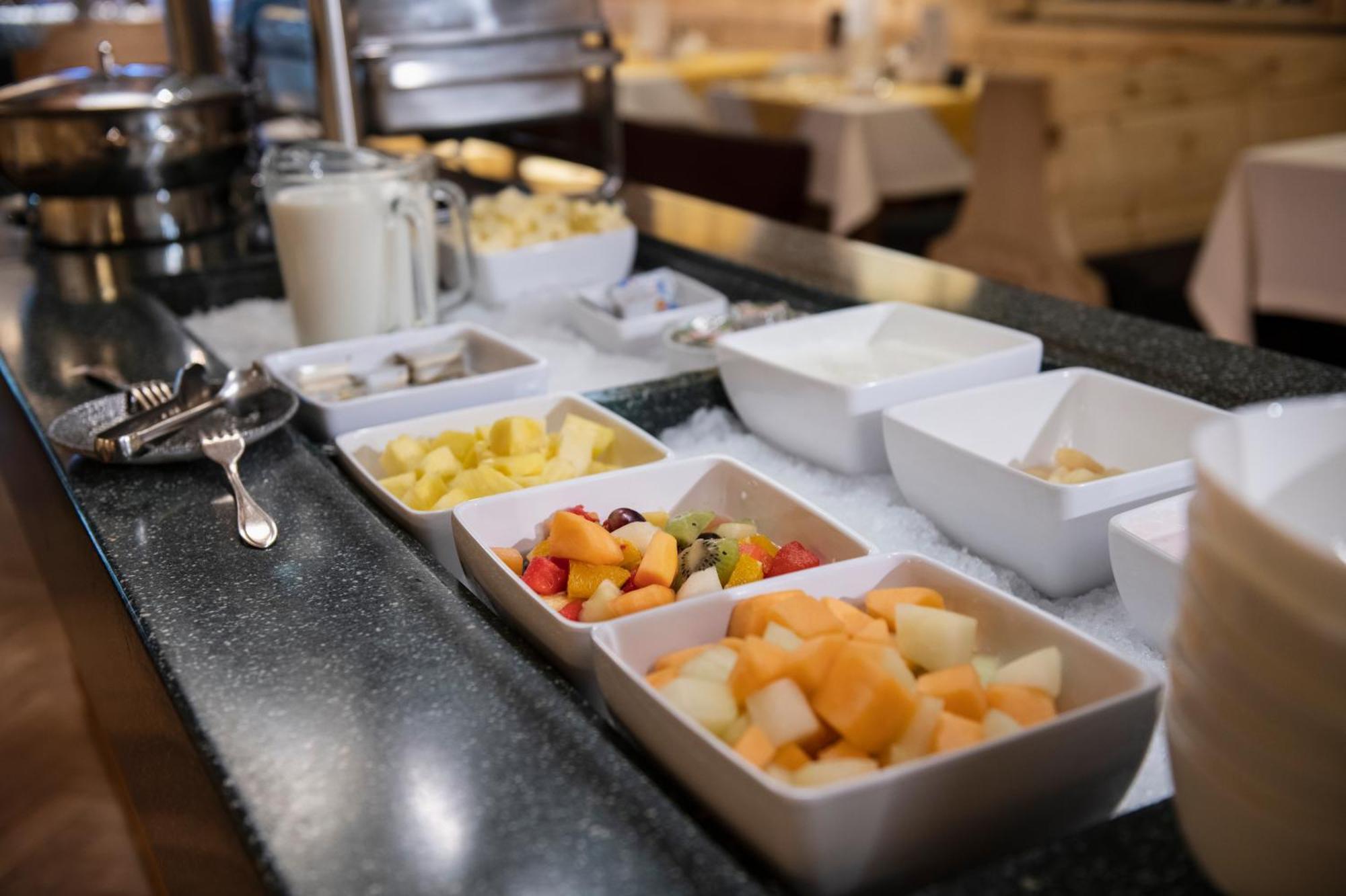 Hotel Goldener Adler - Im Sommer Silvretta Card Premium Inkludiert Ischgl Exteriör bild