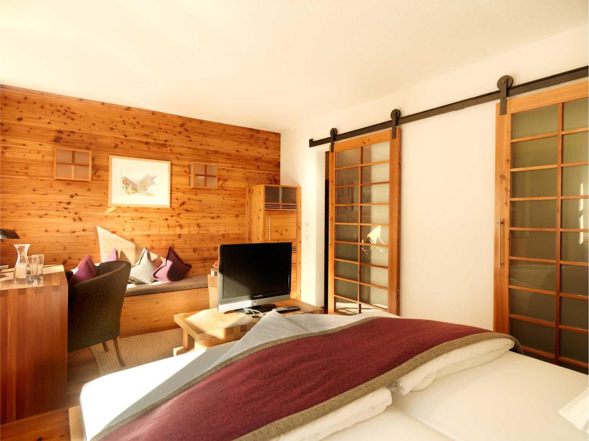 Hotel Goldener Adler - Im Sommer Silvretta Card Premium Inkludiert Ischgl Exteriör bild